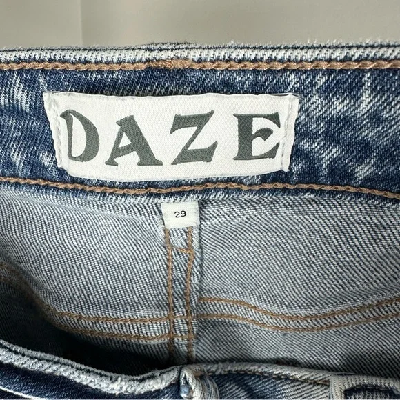 Daze High Rise Jeans - Picture 4 of 7